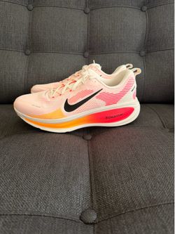 Nike Vomero 18 Size W10.5/ M9
