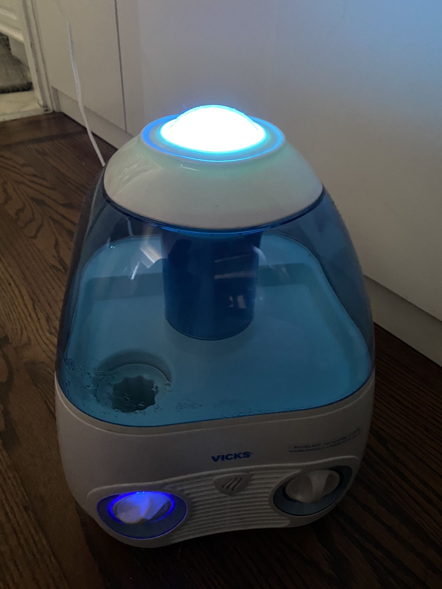 Humidifier, I only used it once for a couple of hours . It comes with the “vapopads “ I’m asking for $25 I paid over $50