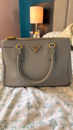 Pre-loved Prada Saffiano Leather Medium Tote Bag