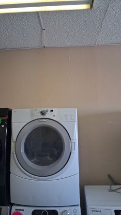 Gas dryers can be stacked
