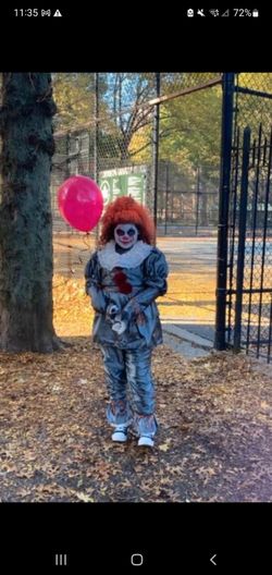 Pennywise clown costume