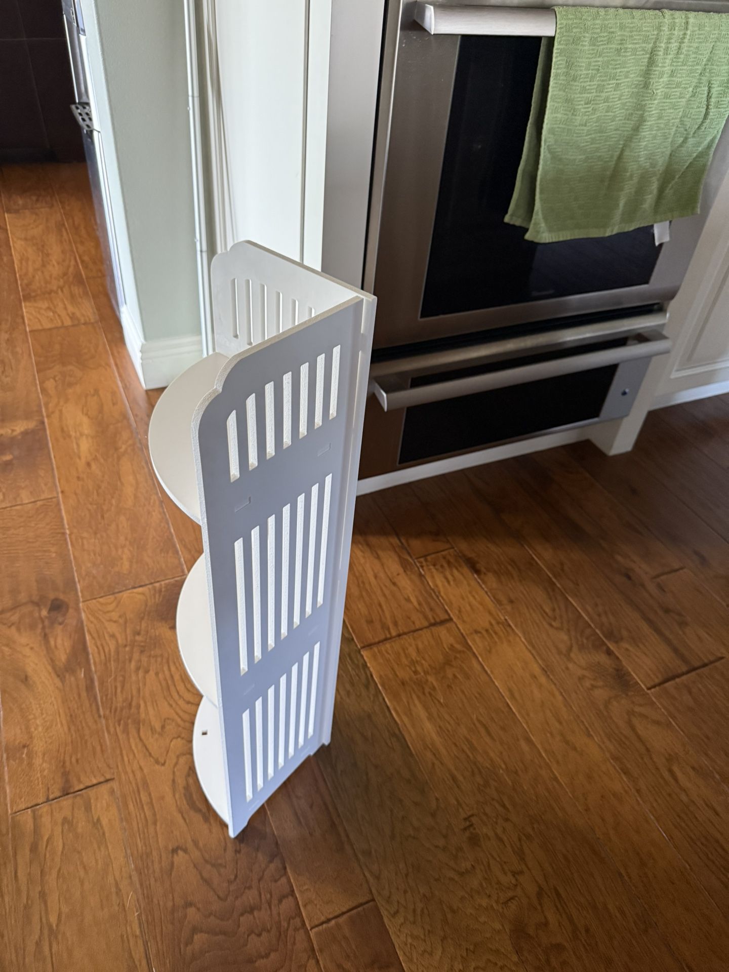 Corner Wooden 3 Shelve Rack