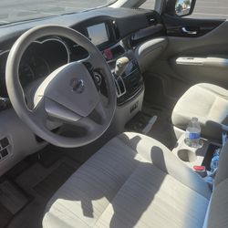 2012 Nissan Quest