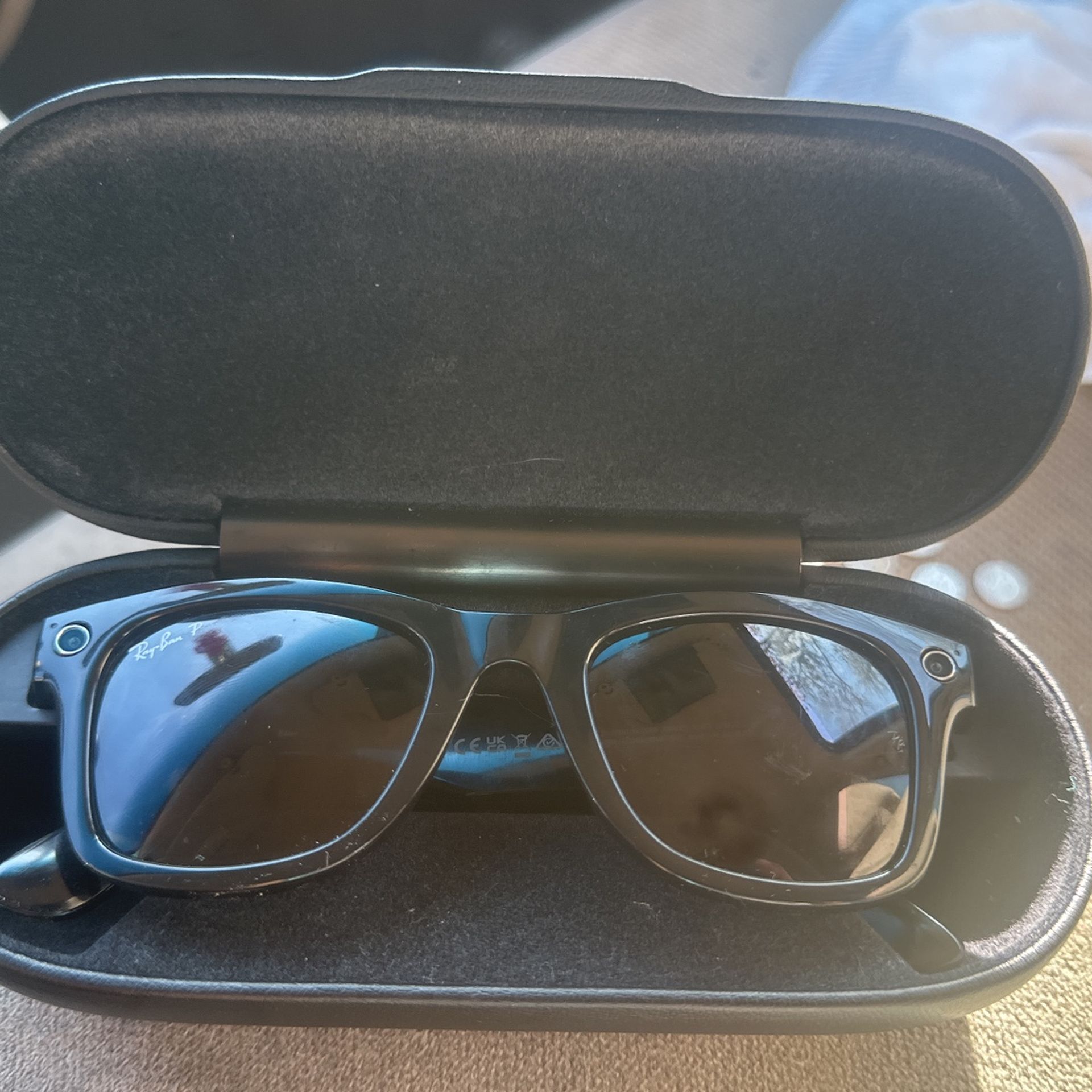 Ray-Ban Stories Smart Glasses (black)