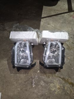 HEAD LIGHT BRAND NEW FOR TOYOTA TUNDRA 2019/2021