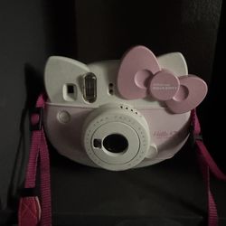Rare authentic japanese Hello kitty instax camera