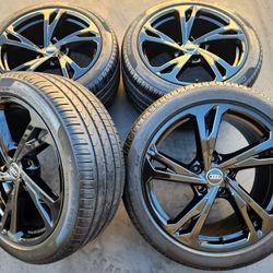 20" AUDI E-TRON GT RS New Gloss Black OEM Wheels And Tires
