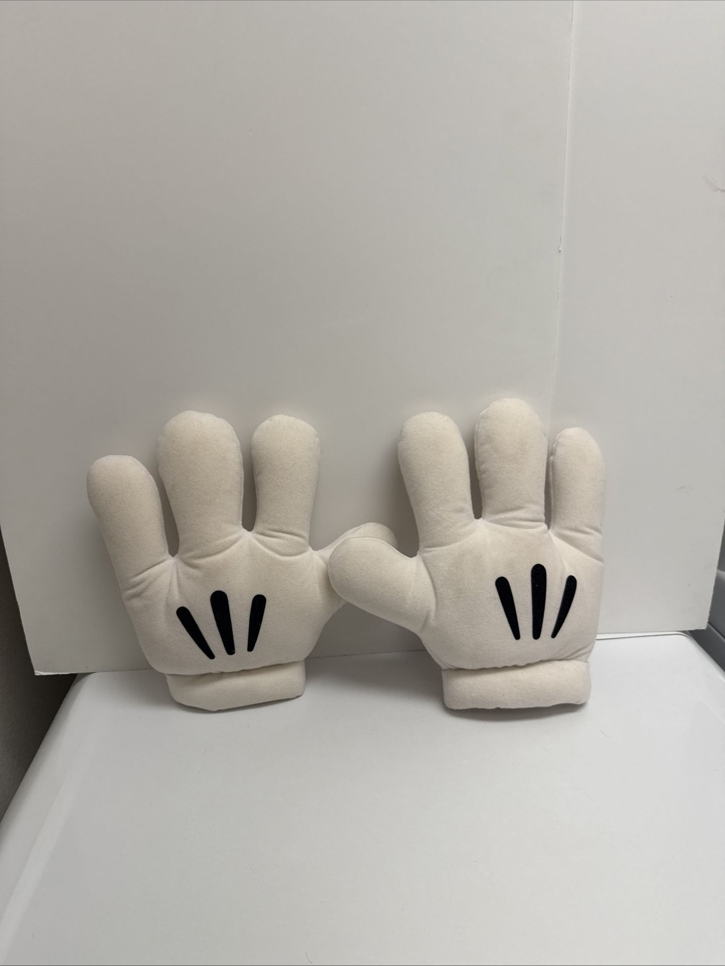 Disney Parks White Mickey Mouse Gloves Plush Hands Costume Adult Official