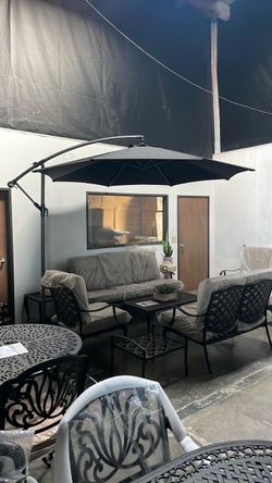 10’ Black Cantilever Patio Umbrella