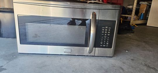 Frigidaire Gallery Over-the-Range Microwave FGMV175QFA