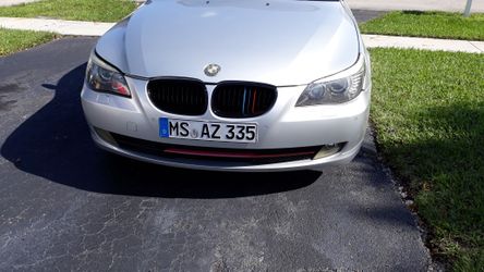 BMW 2008 550i front bumper and chin lip spoiler for sale.