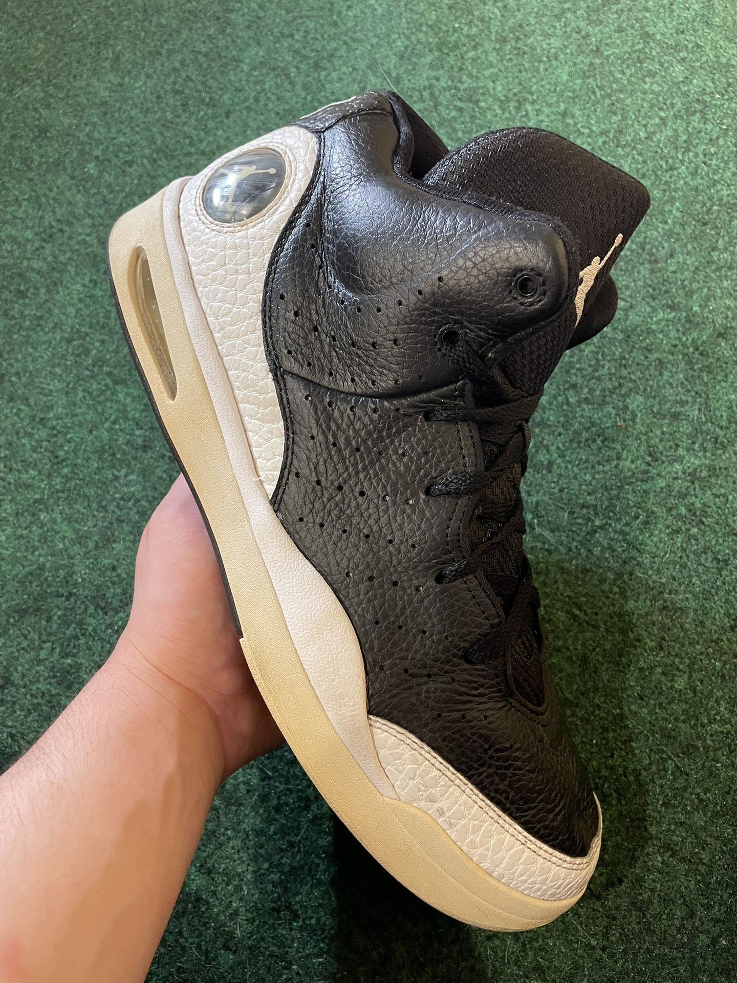 Size 13 - Jordan Flight Tradition