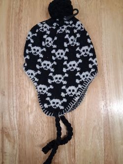 Black  &  White    Beanie