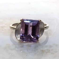 Large 2ct Amethyst 10k white Gold Size 6 1/4 Ring