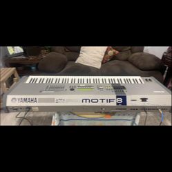 Yamaha Motif 8 