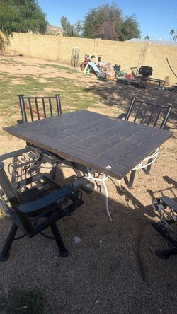 Table top with chairs