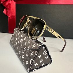 Stylish Gold Frame Sunglasses 
