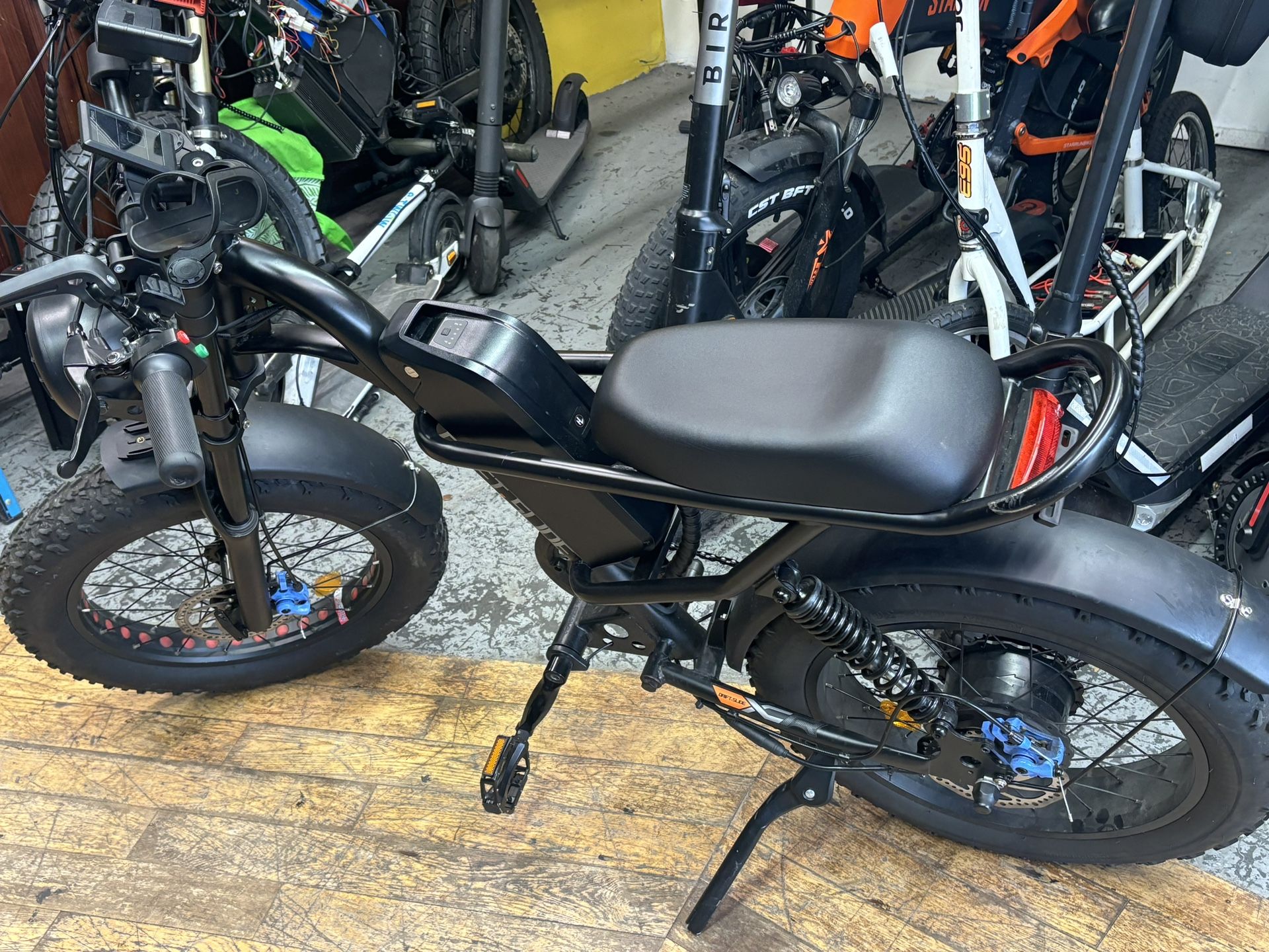 Electric Bike for Adults, 48V 26Ah Dual Battery Moped Style Ebike