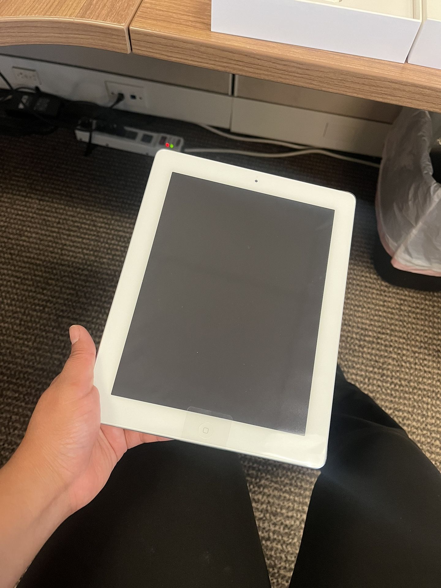 3rd generation iPad Electronics & Media