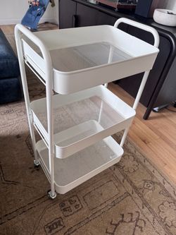 Storage caddy on wheels