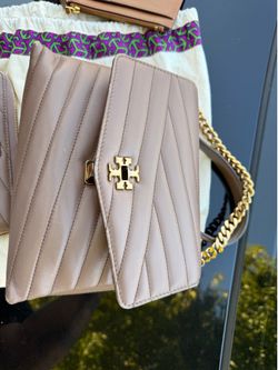 Tory burch purse