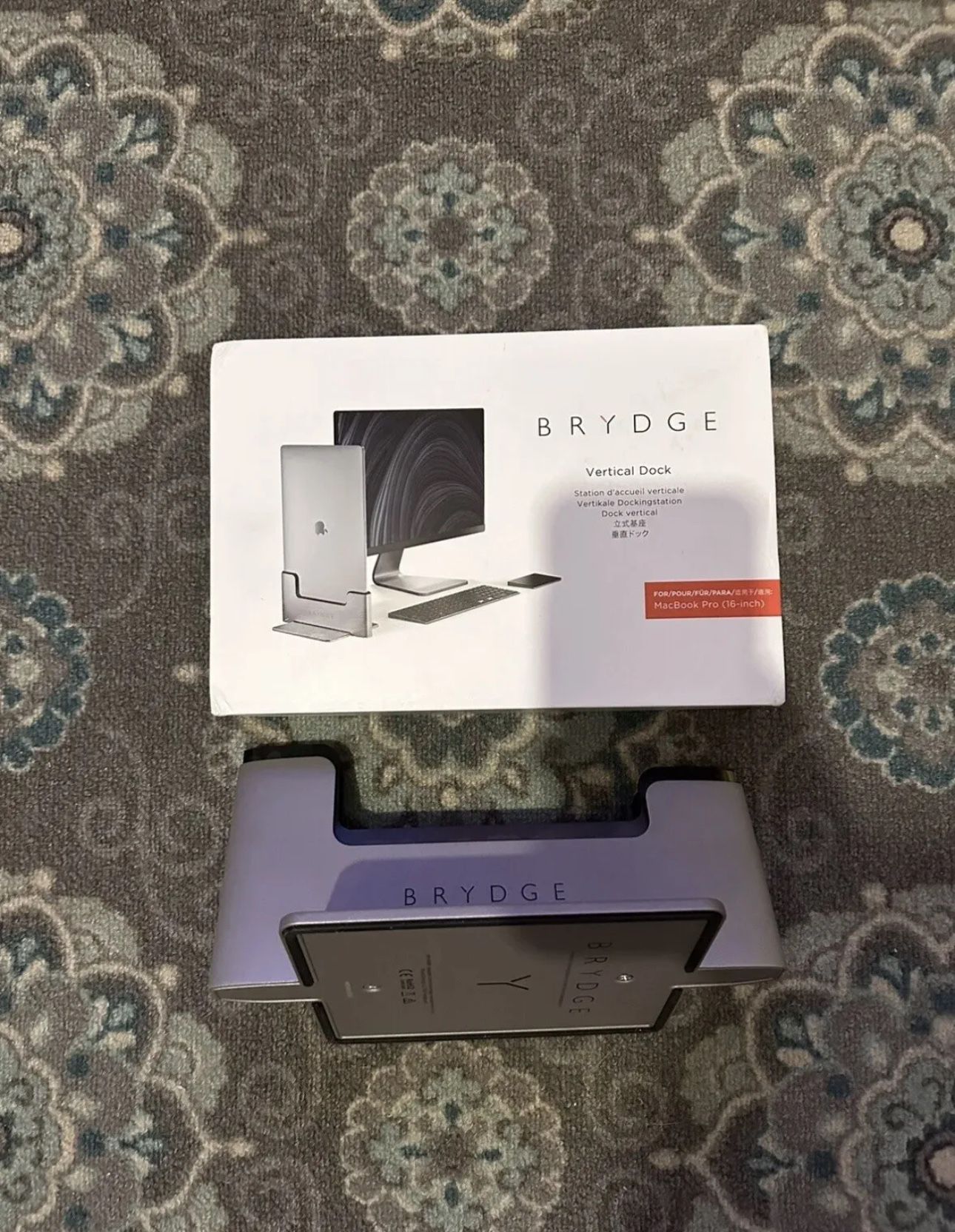 Brydge Vertical Docking Station for 16-inch MacBook Pro BRY16MBP. 