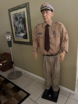 Security Guard (mannequin)