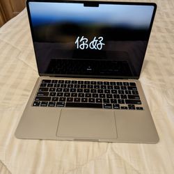 13.6 Inch MacBook Air M2 (Price Negotiable)