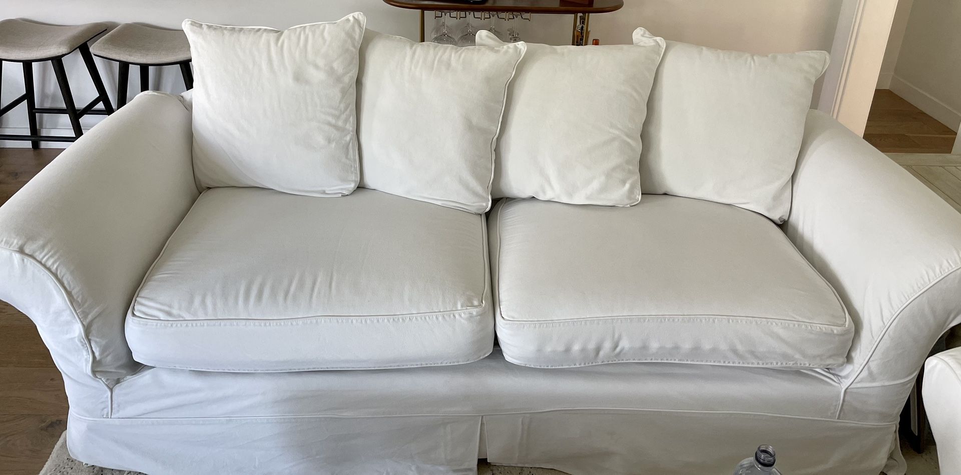 Pottery Barn Charleston White Slipcover Sofá, Chair And A Half And Ottoman