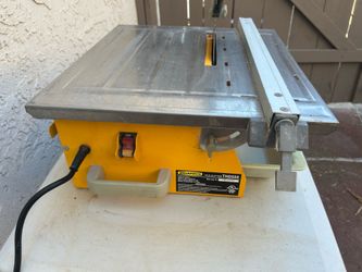 Tile saw wet
