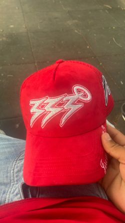 Hat for sale