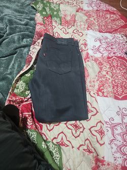 Levi's Tapered Jeans