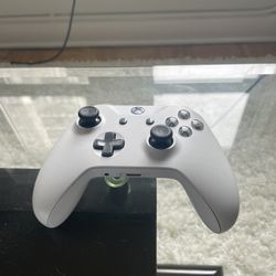 XBOX ONE CONTROLLER