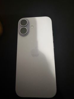 iPhone 17