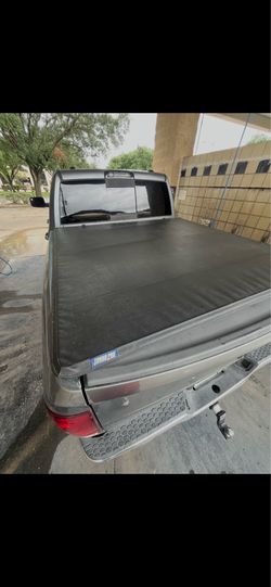 Bed cover for 5.5ft or 5.7ft beds