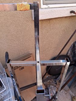 Metal clothes rack with arm extensions