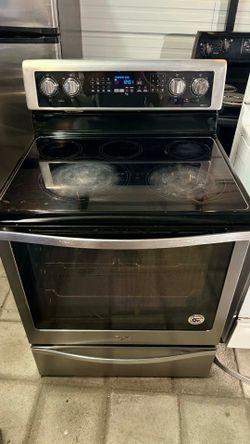 Electric stove convention oven