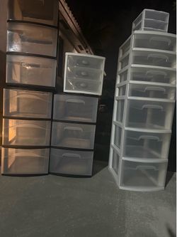 Plastic drawers - containers