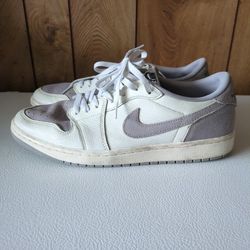 Nike Air Jordan 1 Retro Low OG Atmosphere Grey Sail Black Size 12  CZ0790-101