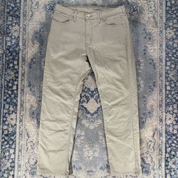 Levi’s Khaki Pants Size 33/30