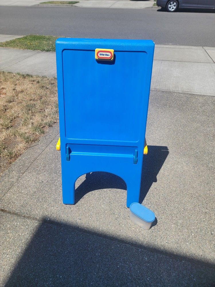Kids Art Easel