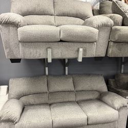 Beautiful Sofa Set 