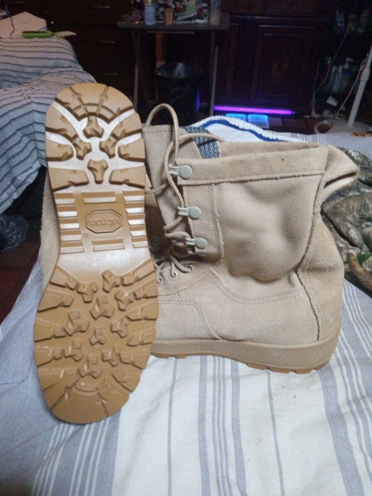 Military Gore-Tex Waterproof Boots Sz.6.5