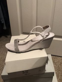 New white Silver Sandal size 8M