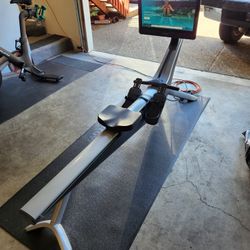 HYDROW -- Rowing Machine