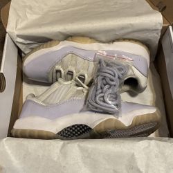 WMNS AIR JORDAN 11 RETRO LOW