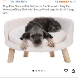 New round pet stool with sturdy, solid wood legs