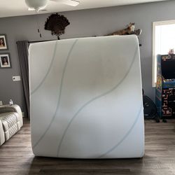 King Size Tempur Pedic Mattress. 