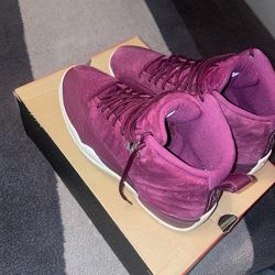 Bordeaux jordan 12