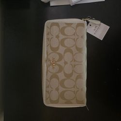 Coach wallet